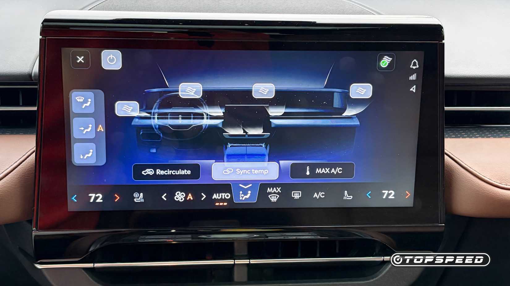 2026 Lincoln Nautilus Hybrid tech hvac display