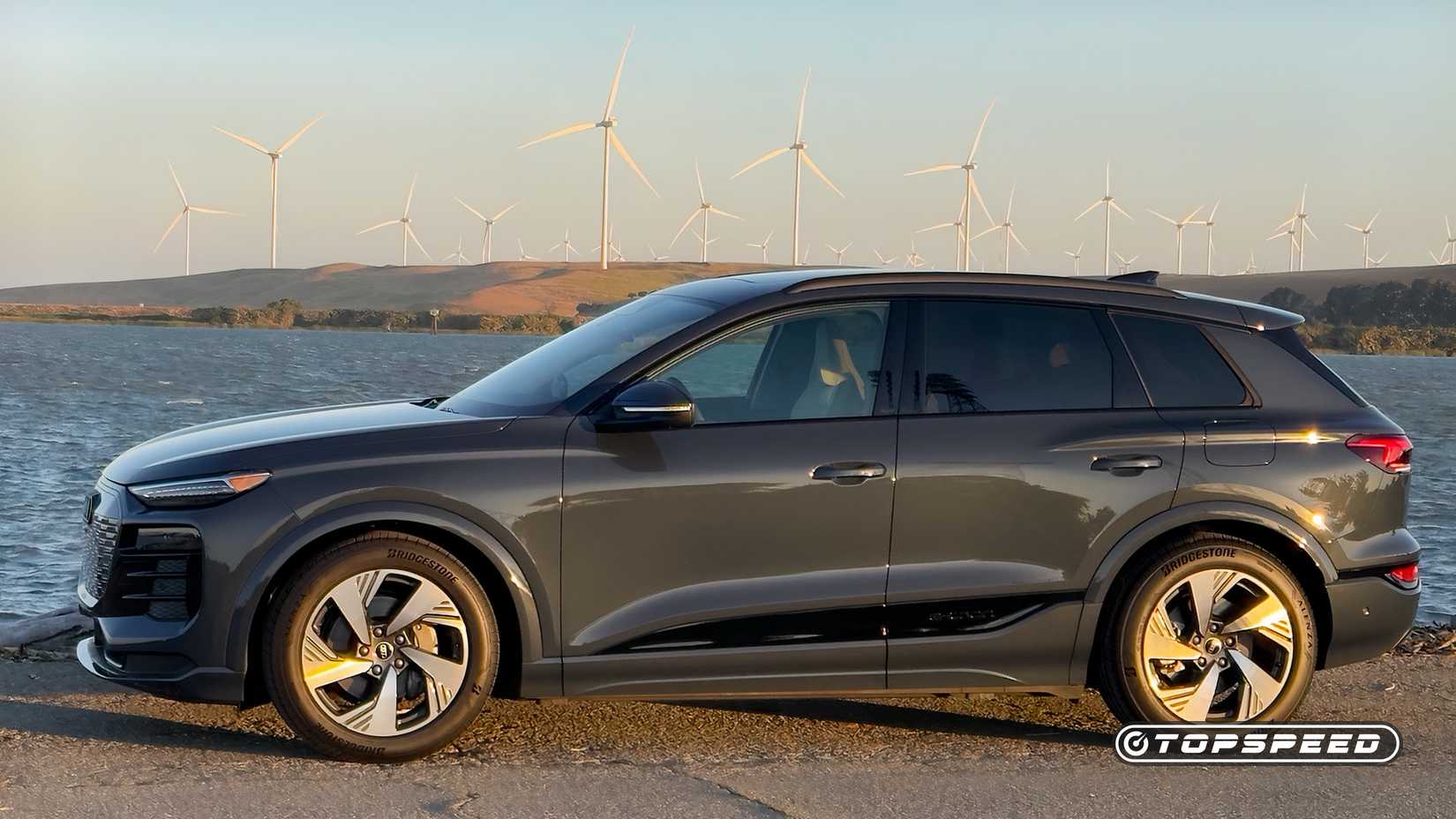 Audi Q6 e-tron quattro exterior right profile