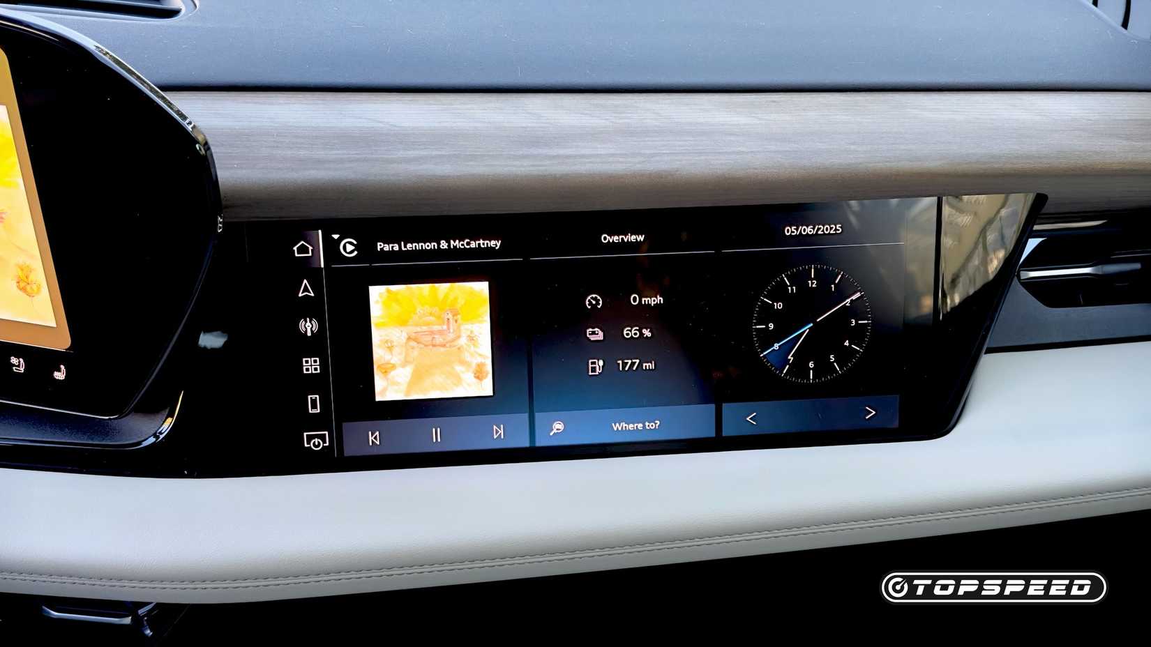 Audi Q6 e-tron quattro tech passenger infortainment monitor