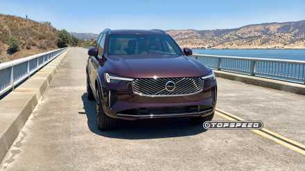 Volvo XC90 T8 AWD Ultra Exterior Lead Image