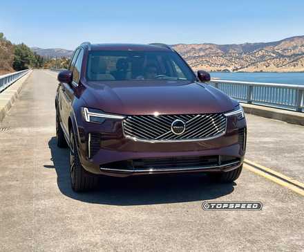 Volvo XC90 T8 AWD Ultra Exterior Lead Image