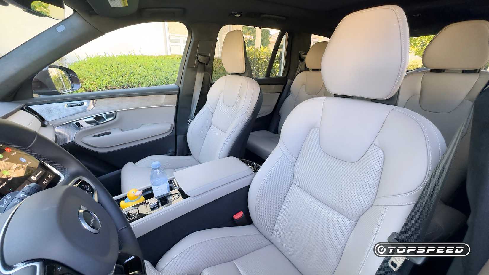 Volvo XC90 T8 AWD Ultra Interior front seats