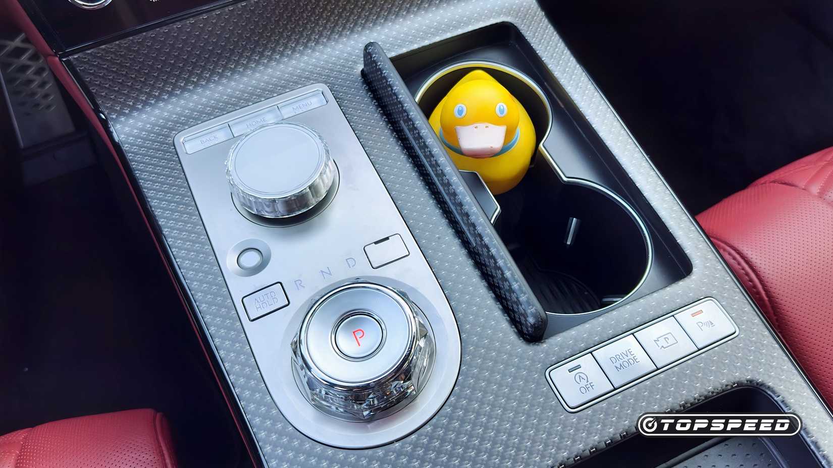 Genesis G80 3.5T AWD Interior shot of the Center Console