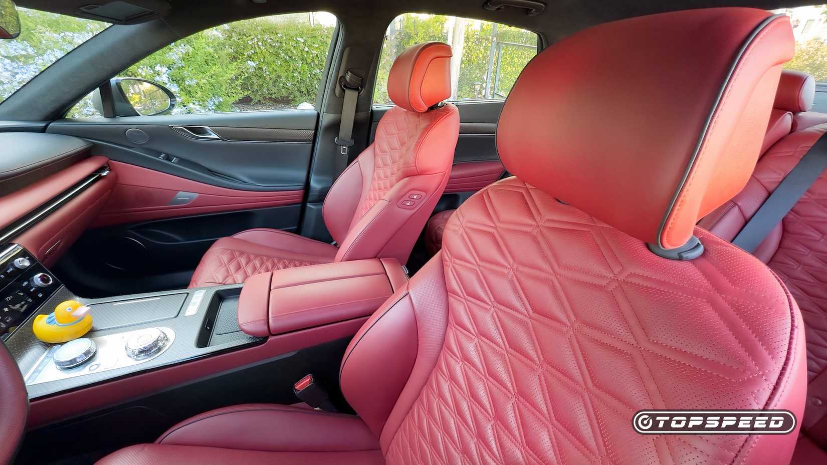 Genesis G80 3.5T AWD Interior shot showing fron seats