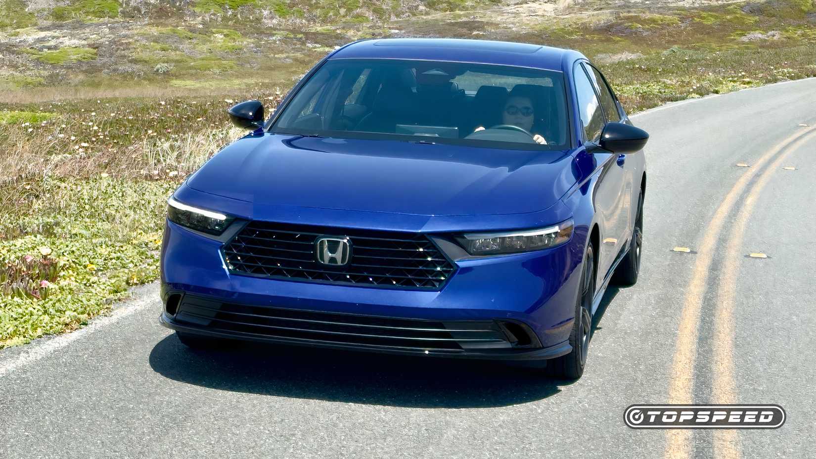 Honda Accord Hybrid Exterior Front View-1