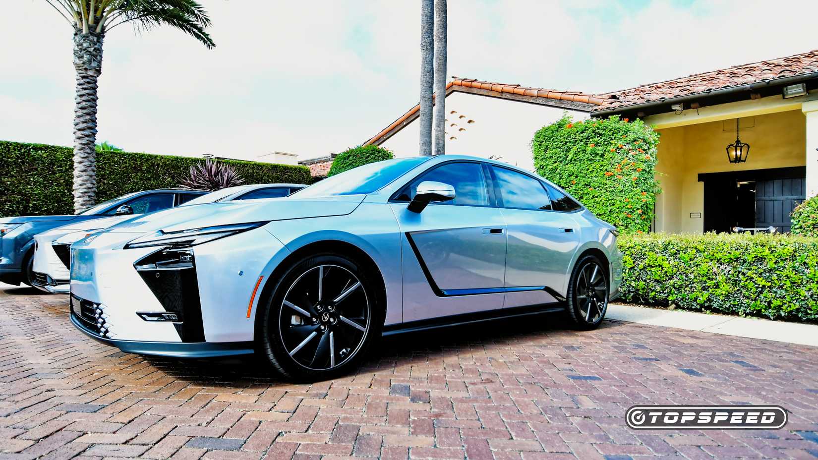 2026 Lexus ES 9-1