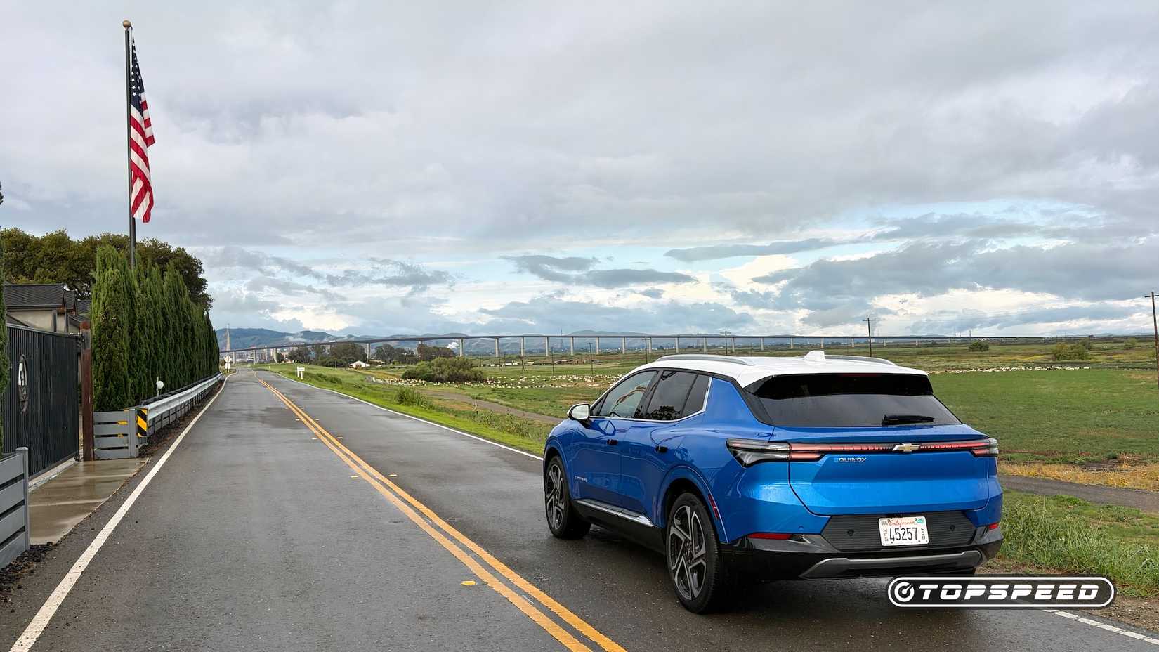 Chevrolet Equinox EV - Exterior - Flag Rear View