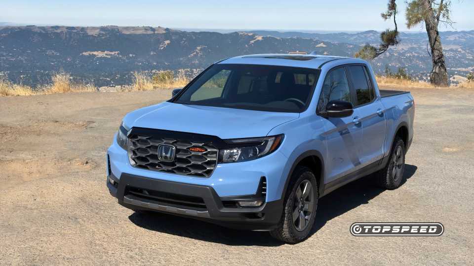 Honda Ridgeline TrailSport Exterior - Front View-1