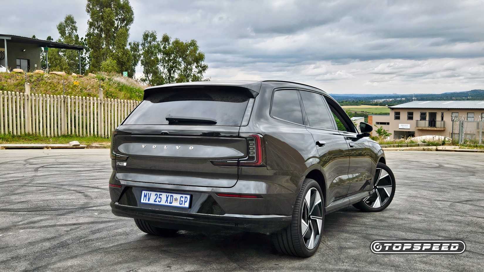 Black Volvo XC90  Rear Shot 